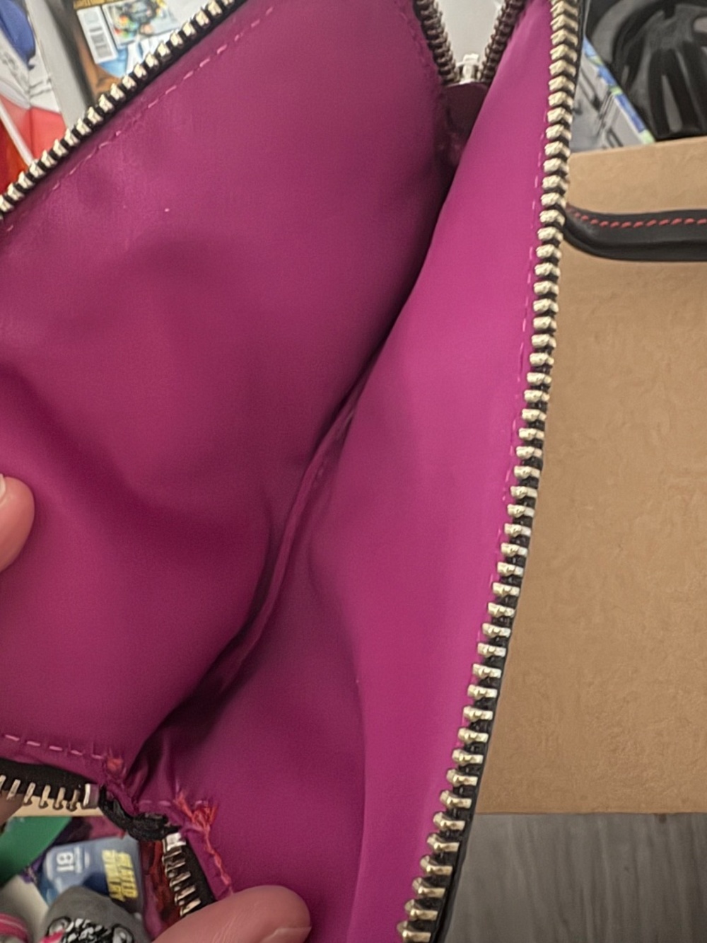ROOTS LOVE leather clutch purse bag - Picture 5 of 5